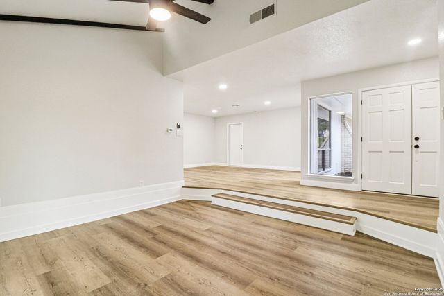 5630 Lon Chaney, San Antonio, TX 78240