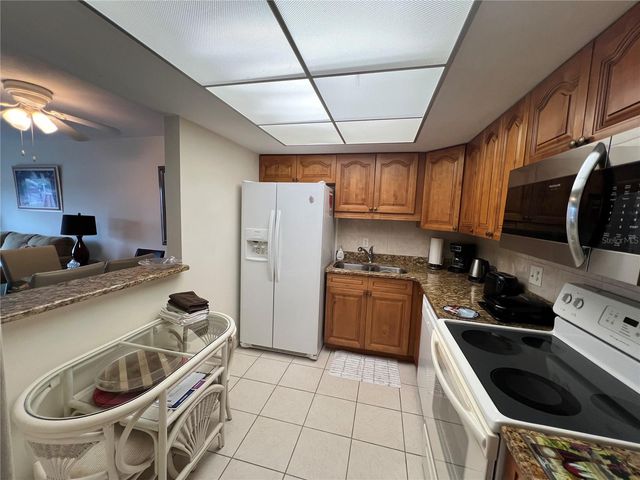 4900 BRITTANY DRIVE S 305, St Petersburg, FL 33715