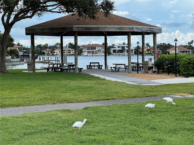 4900 BRITTANY DRIVE S 305, St Petersburg, FL 33715