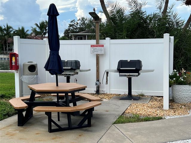 4900 BRITTANY DRIVE S 305, St Petersburg, FL 33715
