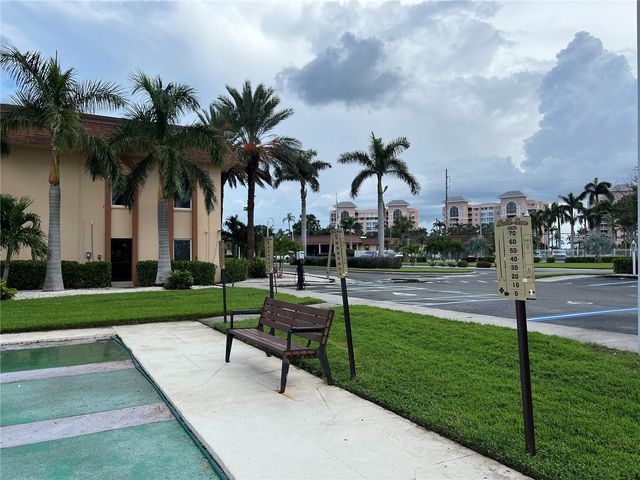 4900 BRITTANY DRIVE S 305, St Petersburg, FL 33715