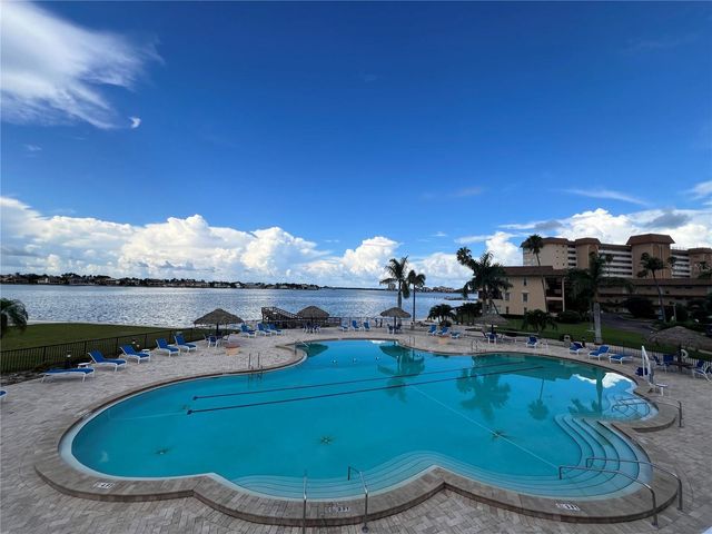 4900 BRITTANY DRIVE S 305, St Petersburg, FL 33715