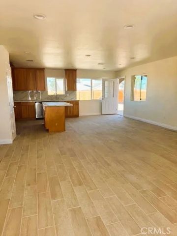 9348 S. Loop Boulevard, California City, CA 93505