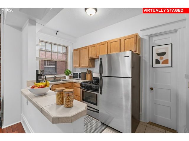 2109 Nw IRVING St Nw 410, Portland, OR 97210