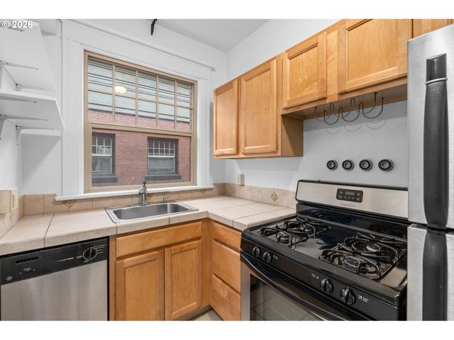 2109 Nw IRVING St Nw 410, Portland, OR 97210