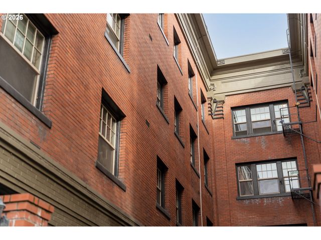 2109 Nw IRVING St Nw 410, Portland, OR 97210