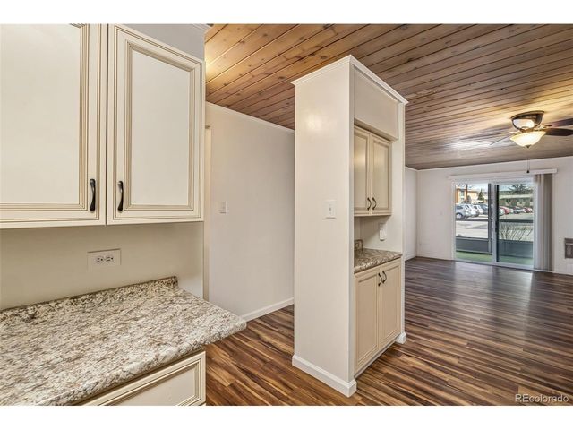 715 S Clinton St 4A, Denver, CO 80247