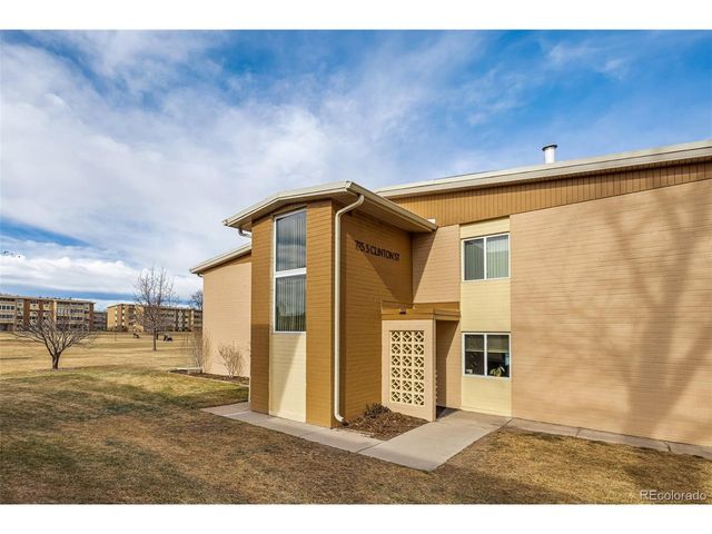 715 S Clinton St 4A, Denver, CO 80247