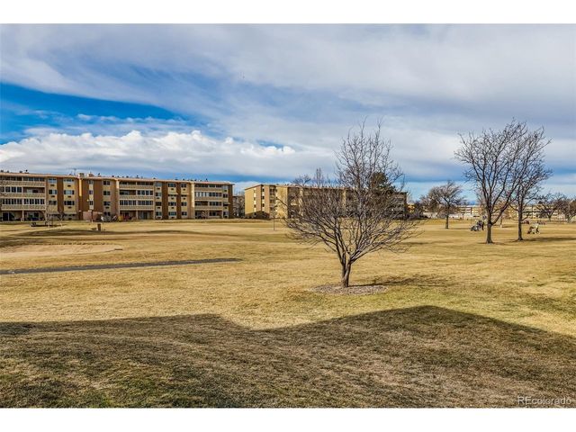 715 S Clinton St 4A, Denver, CO 80247