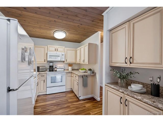 715 S Clinton St 4A, Denver, CO 80247