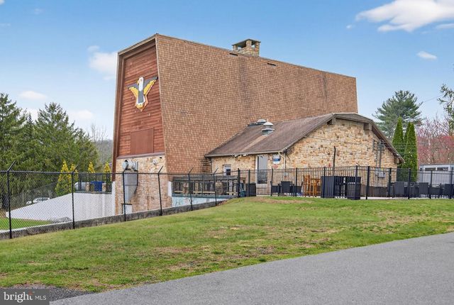 1360 STAG DR, Auburn, PA 17922