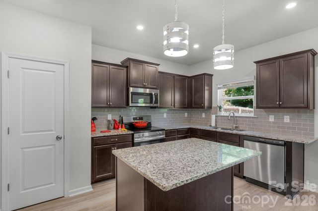 6028 Gala Lane, Charlotte, NC 28215