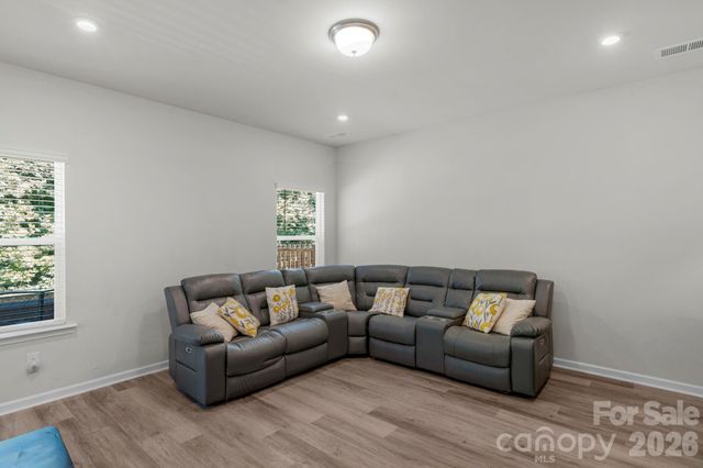 6028 Gala Lane, Charlotte, NC 28215