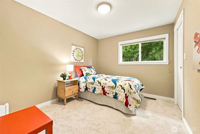 20130 44th Avenue NE, Lake Forest Park, WA 98155