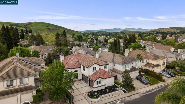 509 Zenith Ridge Dr, Danville, CA 94506