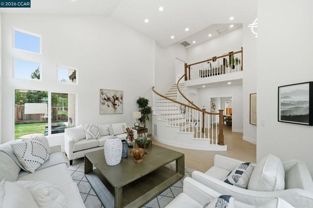 509 Zenith Ridge Dr, Danville, CA 94506