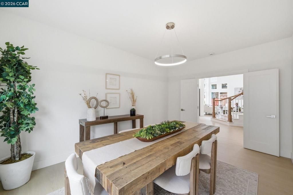 Image 11 of property listing at 509 Zenith Ridge Dr, Danville, CA 94506