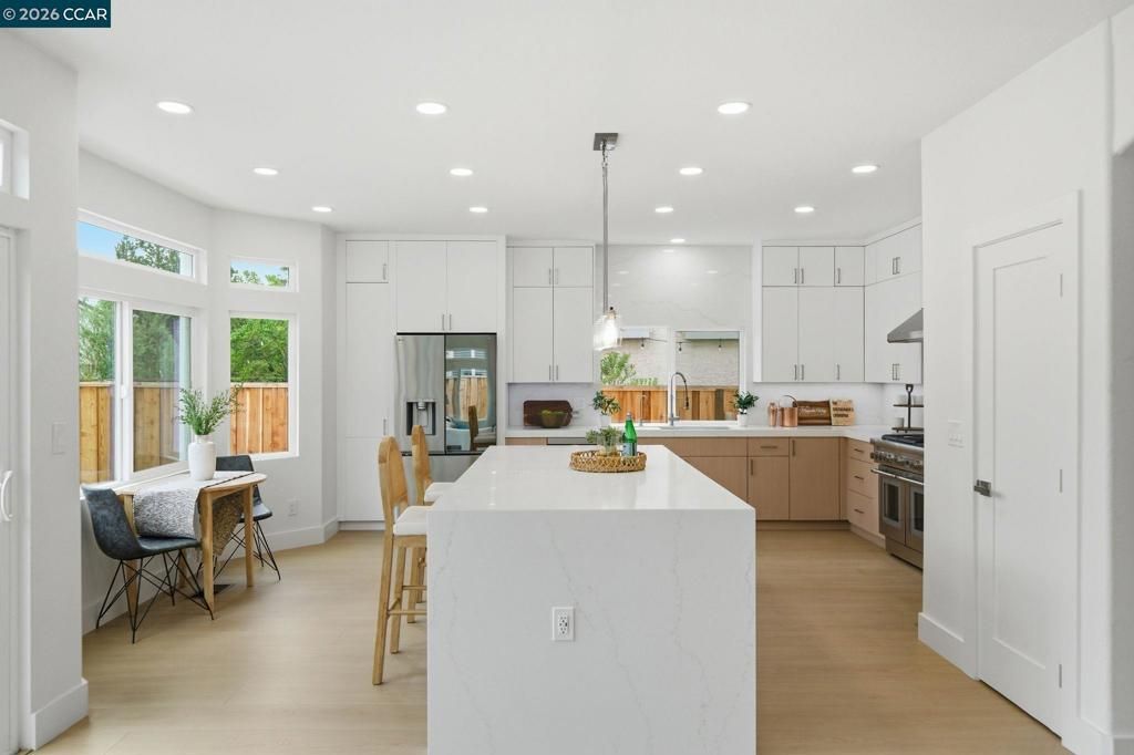 Image 17 of property listing at 509 Zenith Ridge Dr, Danville, CA 94506