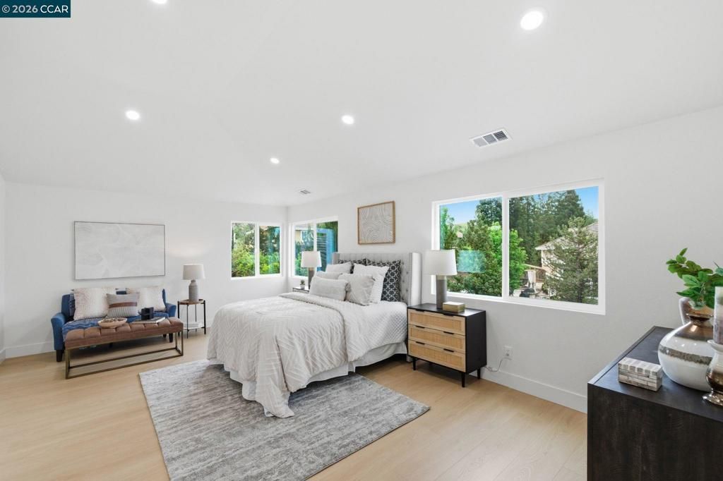 Image 23 of property listing at 509 Zenith Ridge Dr, Danville, CA 94506