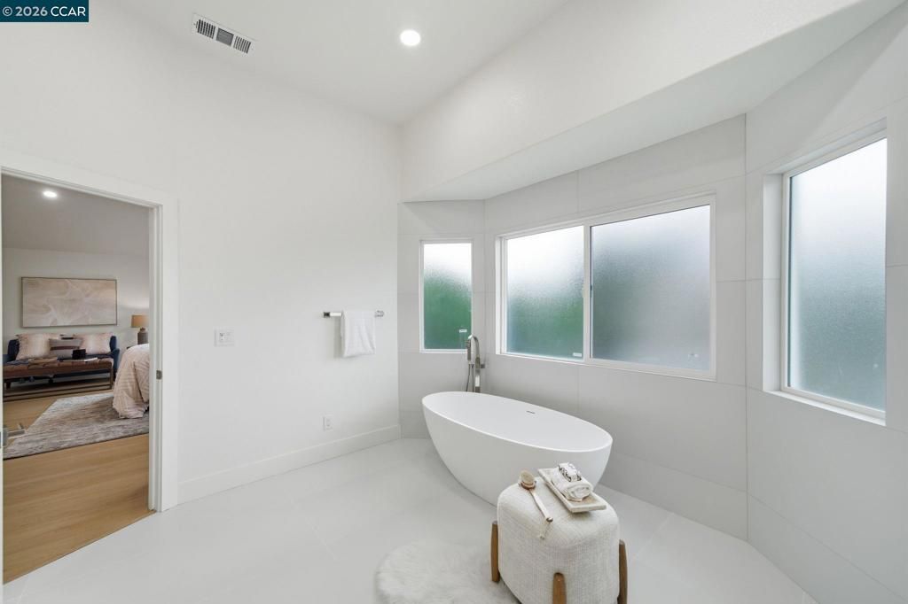 Image 27 of property listing at 509 Zenith Ridge Dr, Danville, CA 94506