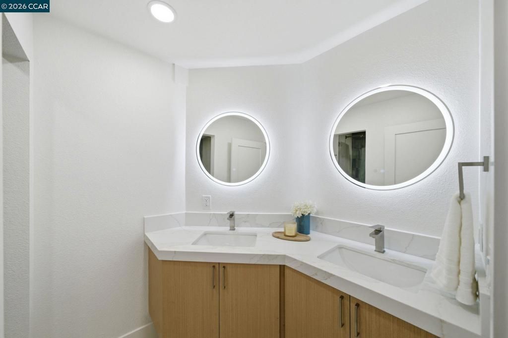 Image 31 of property listing at 509 Zenith Ridge Dr, Danville, CA 94506