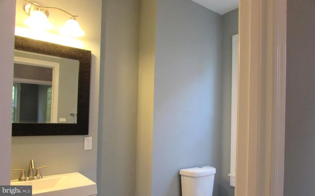 2735 CHESTERFIELD AVE, Baltimore, MD 21213