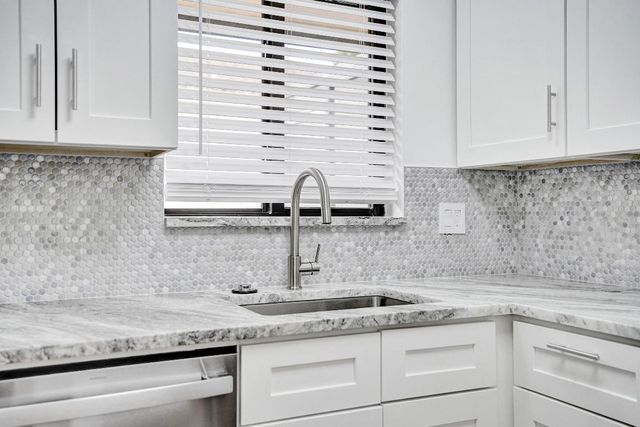 818 NW 26th Avenue, Delray Beach, FL 33445