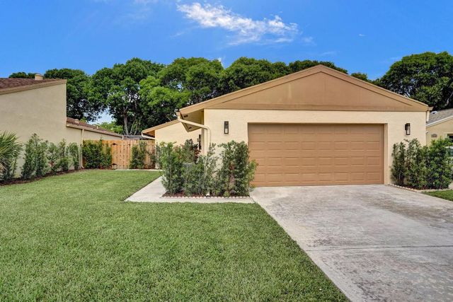 818 NW 26th Avenue, Delray Beach, FL 33445