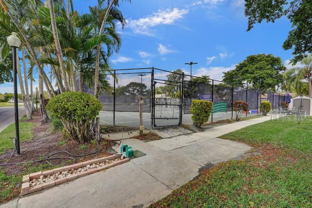 818 NW 26th Avenue, Delray Beach, FL 33445