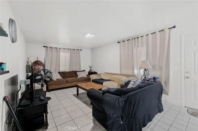 6233 Rosemead, Temple City, CA 91780