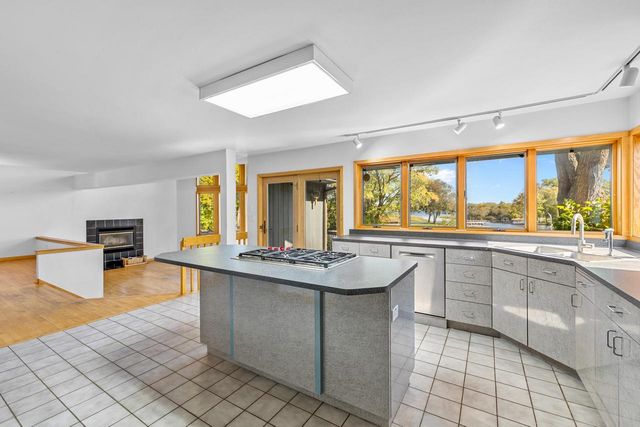 3364 Nagawicka AVENUE, Delafield, WI 53018
