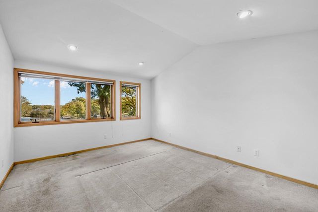 3364 Nagawicka AVENUE, Delafield, WI 53018