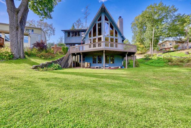3364 Nagawicka AVENUE, Delafield, WI 53018