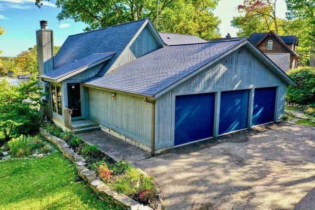 3364 Nagawicka AVENUE, Delafield, WI 53018