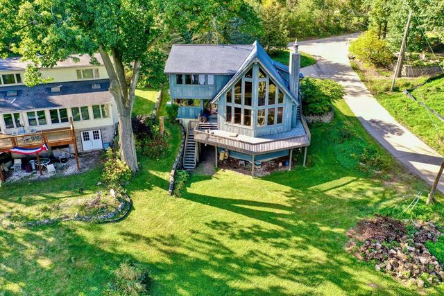 3364 Nagawicka AVENUE, Delafield, WI 53018