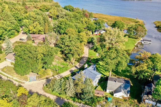 3364 Nagawicka AVENUE, Delafield, WI 53018