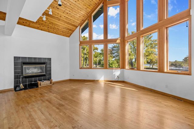 3364 Nagawicka AVENUE, Delafield, WI 53018