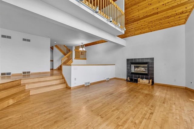 3364 Nagawicka AVENUE, Delafield, WI 53018