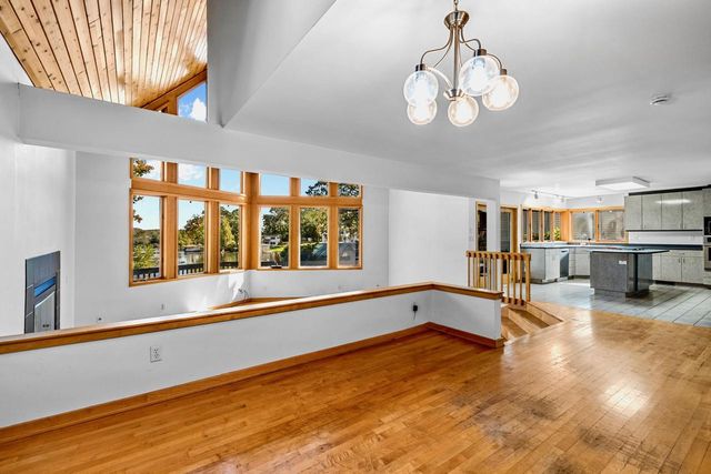3364 Nagawicka AVENUE, Delafield, WI 53018