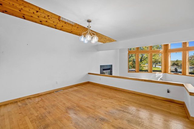 3364 Nagawicka AVENUE, Delafield, WI 53018