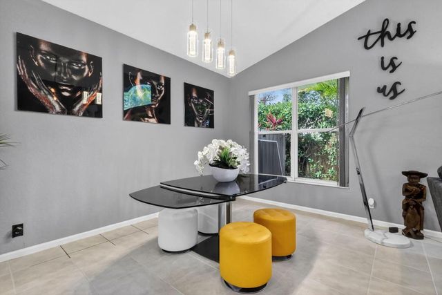 10026 Diamond Lake Drive, Boynton Beach, FL 33437