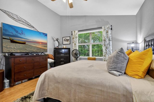 10026 Diamond Lake Drive, Boynton Beach, FL 33437