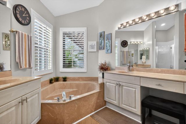 10026 Diamond Lake Drive, Boynton Beach, FL 33437