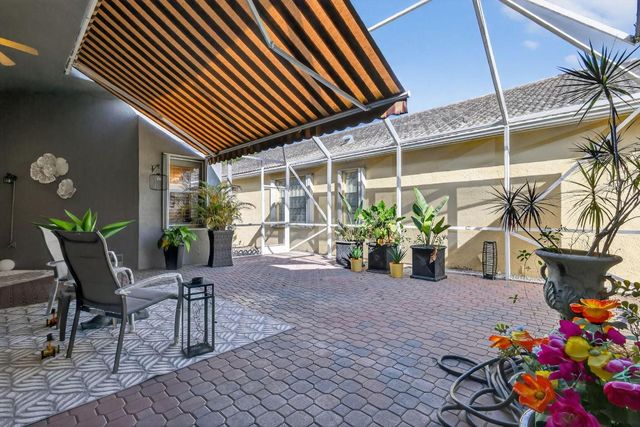 10026 Diamond Lake Drive, Boynton Beach, FL 33437