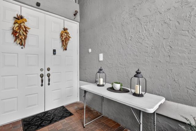 10026 Diamond Lake Drive, Boynton Beach, FL 33437