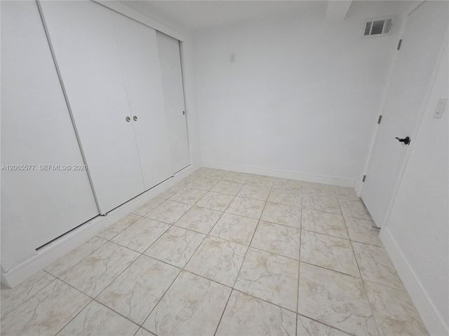 10500 SW 30th St, Miami, FL 33165
