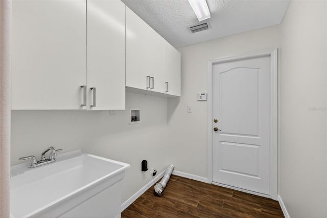 2113 WOLF RIDGE LANE, Mount Dora, FL 32757