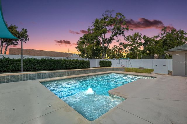 2113 WOLF RIDGE LANE, Mount Dora, FL 32757