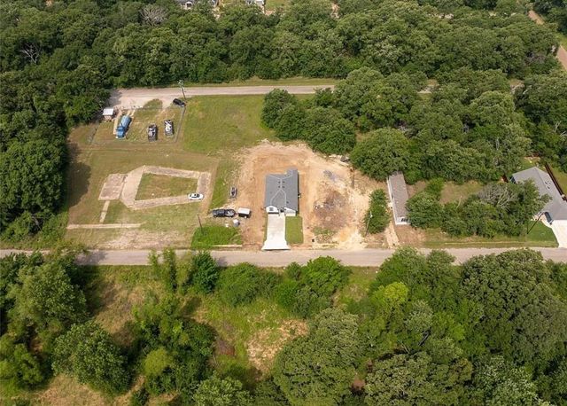 116 Bowie Street, Mabank, TX 75156