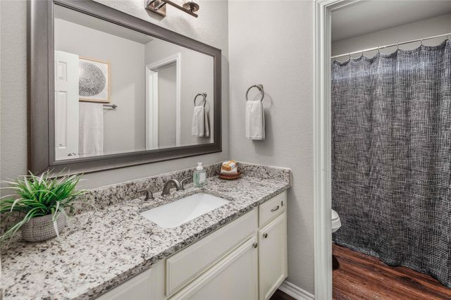 805 Azalea CT, College Station, TX 77840